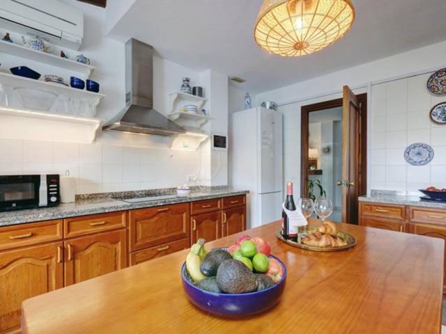 5 Bedrooms Apartment in Estepona