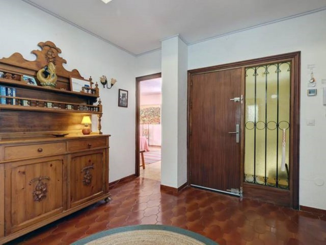 5 Bedrooms Apartment in Estepona
