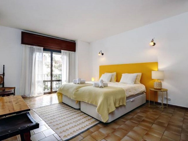 5 Bedrooms Apartment in Estepona
