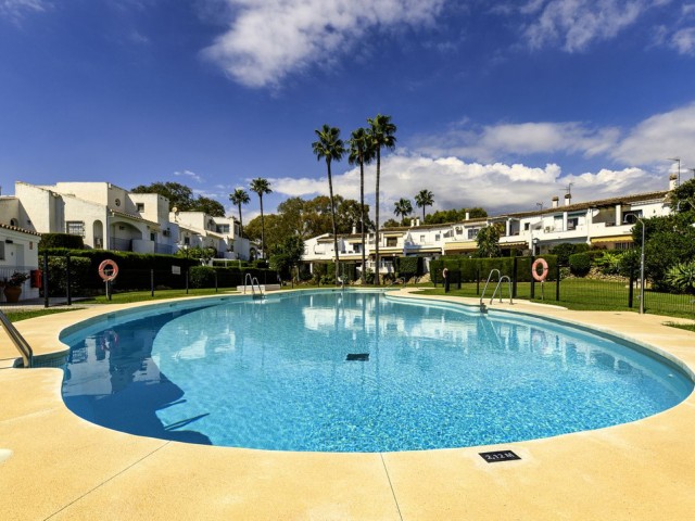 3 Makuuhuoneen Rivitalo Atalaya