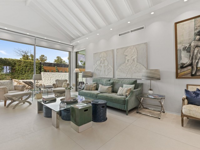 5 Bedrooms Villa in Guadalmina Alta