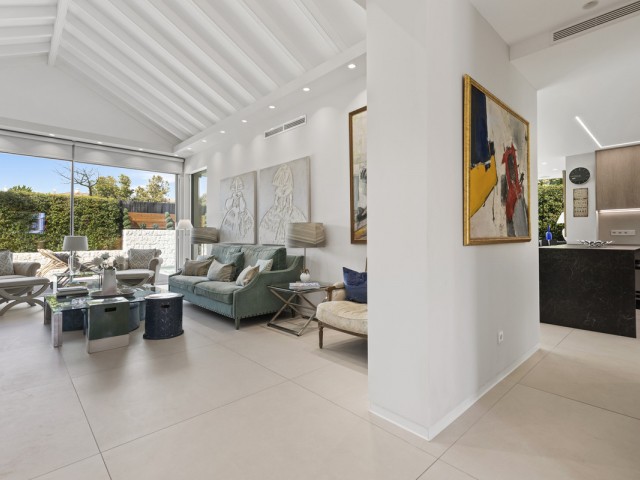 5 Bedrooms Villa in Guadalmina Alta