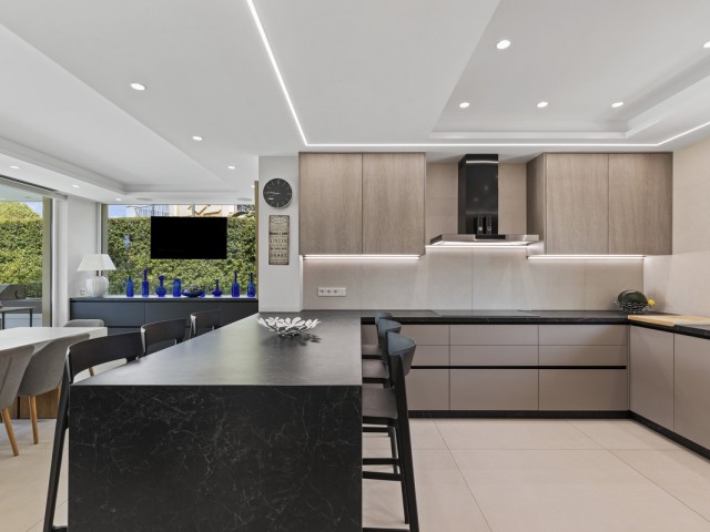 5 Bedrooms Villa in Guadalmina Alta