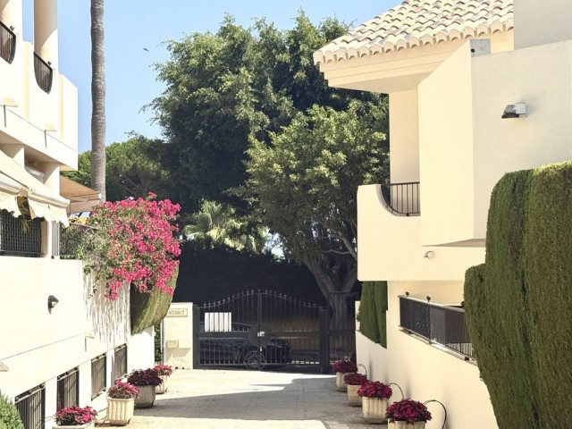 3 Bedrooms Townhouse in Marbella