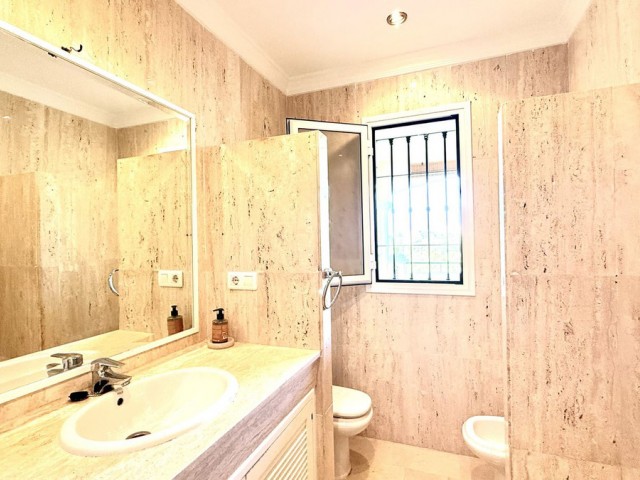 2 Soveroms Leilighet i Elviria