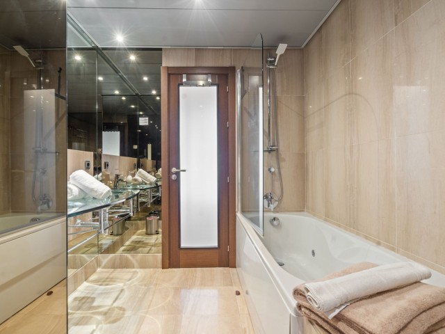4 Bedrooms Apartment in New Golden Mile