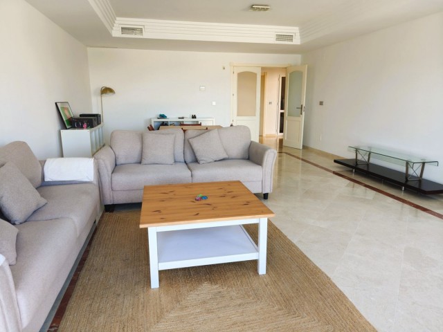 3 Soveroms Leilighet i San Roque Club