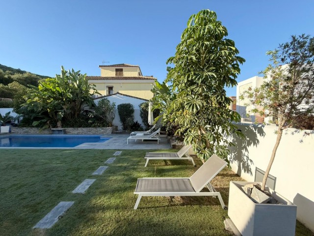 Villa, Casares, R5183842