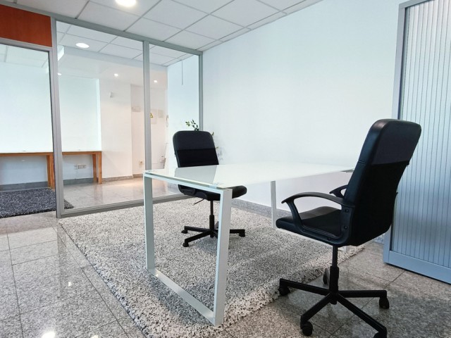 Comercial, Puerto Banús, R5184088