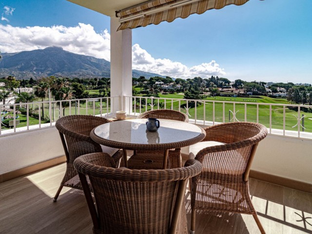 Penthouse in Nueva Andalucía