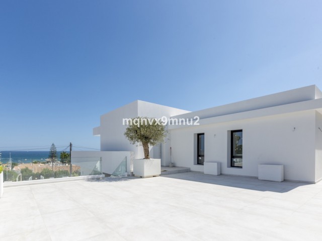 3 Bedrooms Villa in El Chaparral