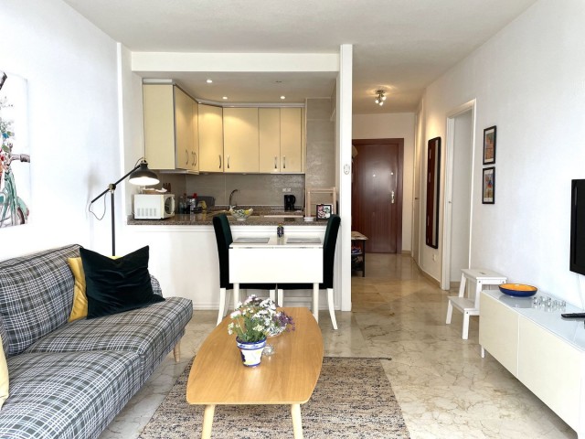 1 Bedrooms Apartment in Estepona