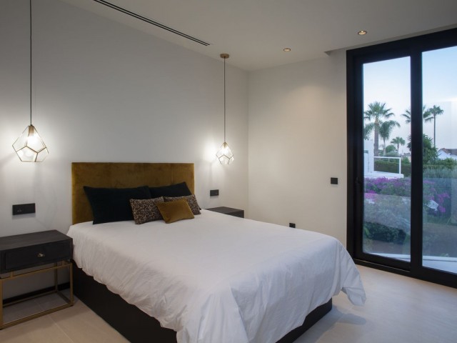 7 Bedrooms Villa in Nueva Andalucía