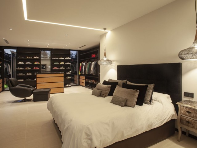 7 Bedrooms Villa in Nueva Andalucía