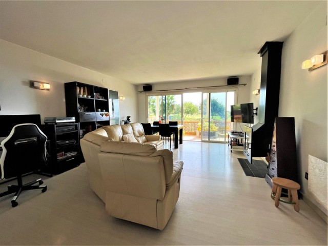 Villa con 3 Dormitorios  en Estepona
