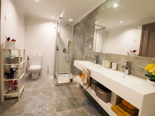 4 Schlafzimmer Reihenhaus in Diana Park