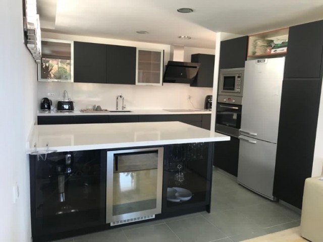 Lägenhet, Los Monteros, R4926622