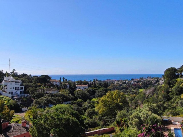 4 Soveroms Villa i Elviria