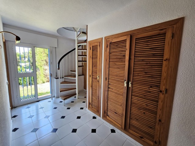 Maison mitoyenne avec 3 Chambres  à El Chaparral