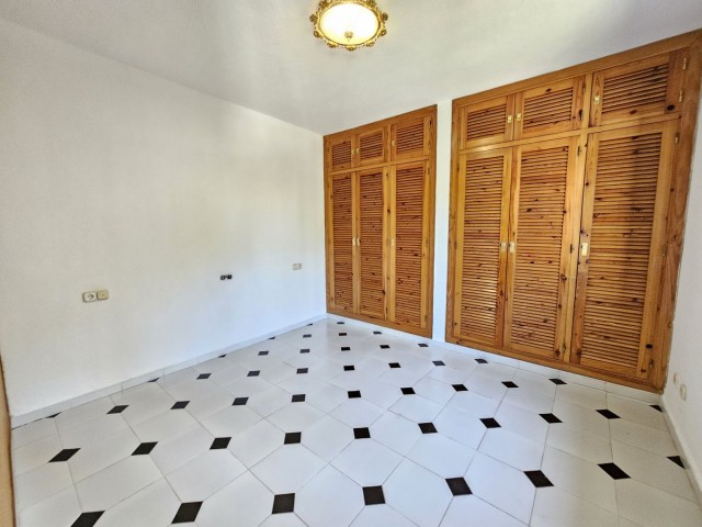 Maison mitoyenne avec 3 Chambres  à El Chaparral