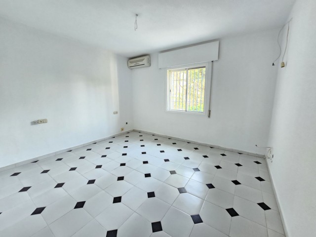 3 Bedrooms Townhouse in El Chaparral