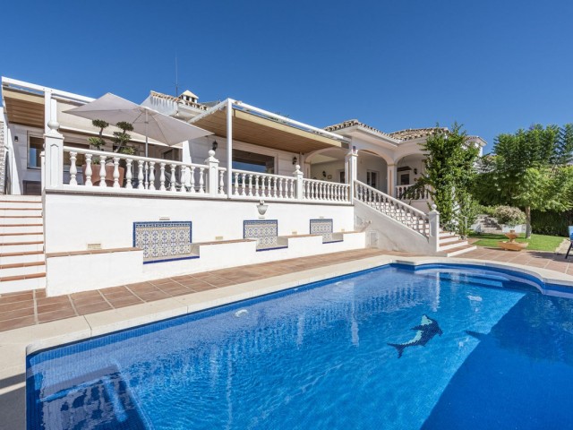 Villa avec 4 Chambres  à Mijas Golf