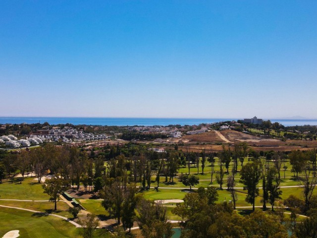 Apartamento con 2 Dormitorios  en Estepona
