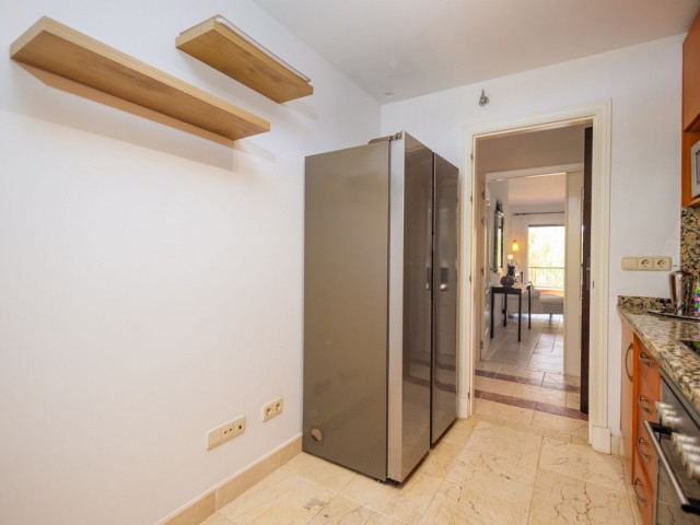 Apartamento con 2 Dormitorios  en Estepona