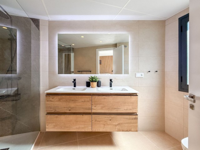 3 Bedrooms Townhouse in El Paraiso