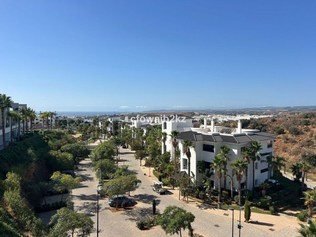 Ático con 2 Dormitorios  en Estepona