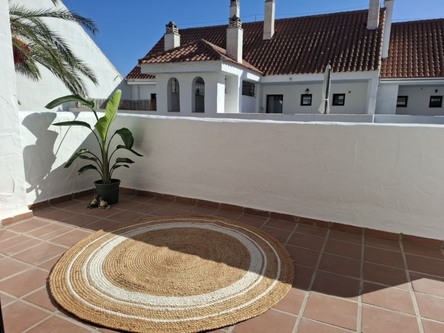 3 Bedrooms Apartment in Nueva Andalucía