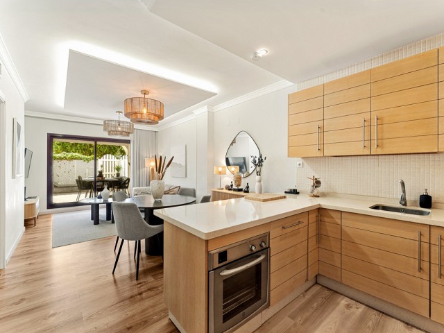 Appartement avec 4 Chambres  à San Pedro de Alcántara