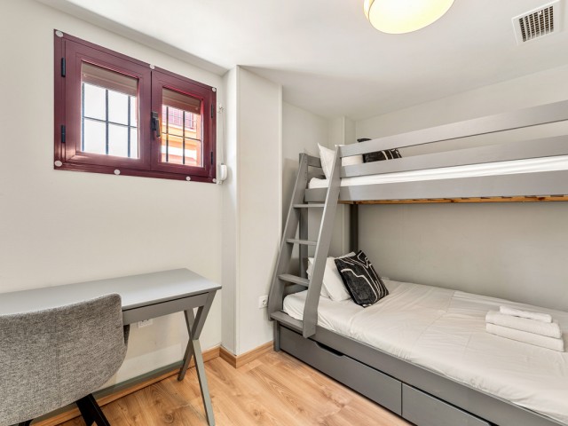 Appartement avec 4 Chambres  à San Pedro de Alcántara