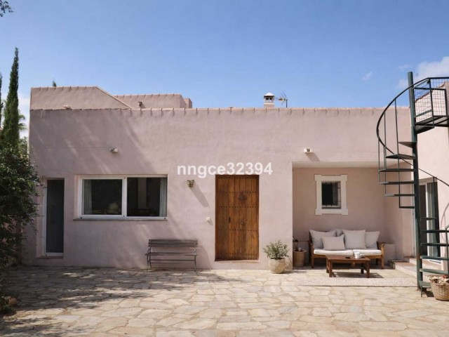 7 Bedrooms Villa in Sotogrande Costa