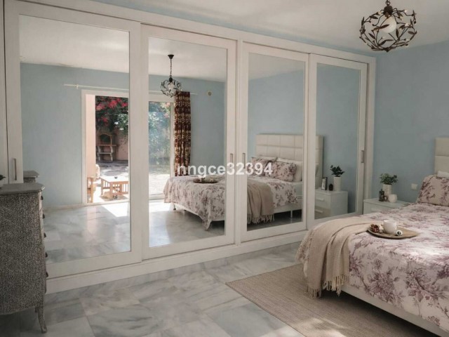 7 Bedrooms Villa in Sotogrande Costa