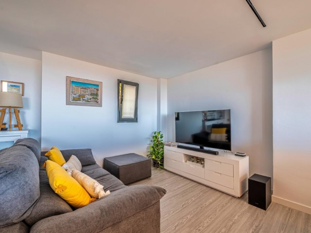 Apartamento con 3 Dormitorios  en Benalmadena Pueblo