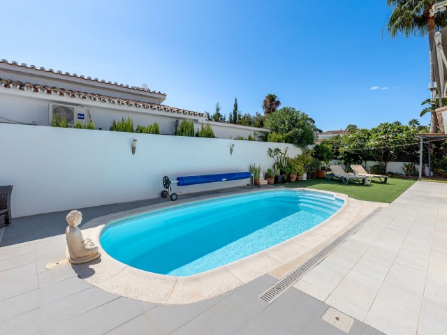 3 Soveroms Villa i Costalita