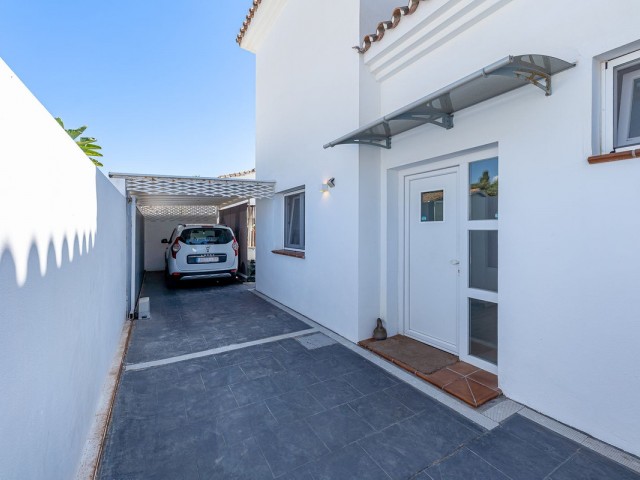 3 Soveroms Villa i Costalita