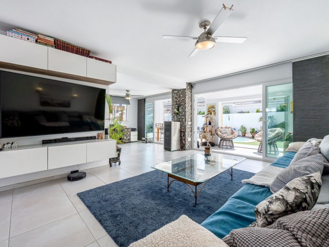 3 Bedrooms Villa in Estepona