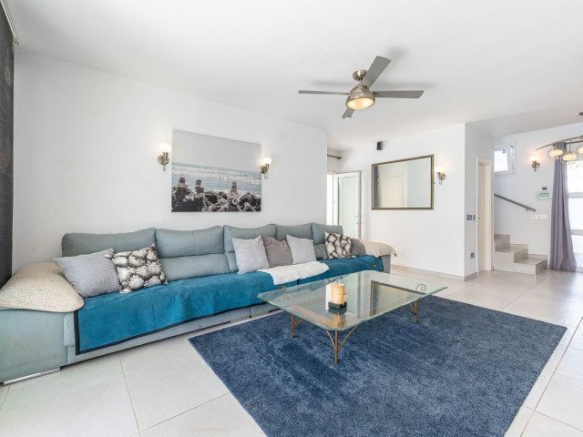 3 Bedrooms Villa in Estepona