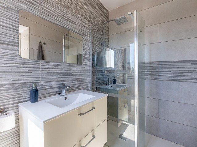 3 Bedrooms Villa in Estepona