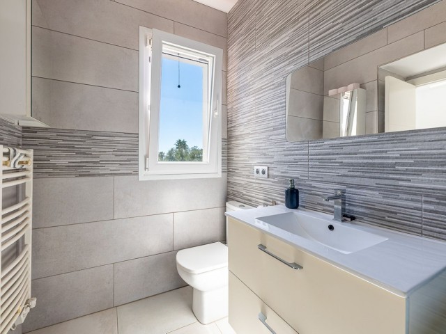 3 Bedrooms Villa in Estepona