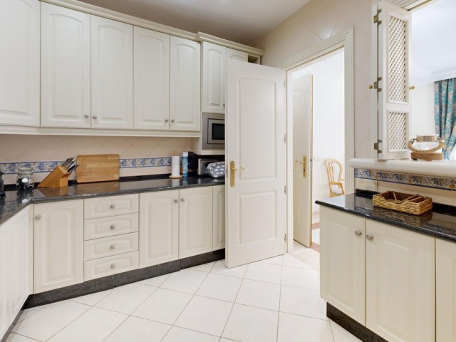 3 Bedrooms Apartment in Marbella