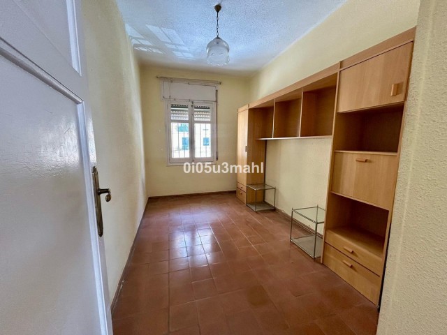 4 Bedrooms Apartment in Málaga