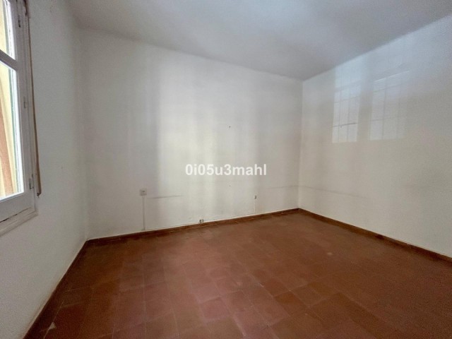 4 Bedrooms Apartment in Málaga