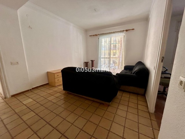 4 Bedrooms Apartment in Málaga