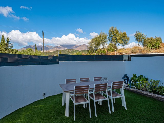 Villa con 4 Dormitorios  en Estepona