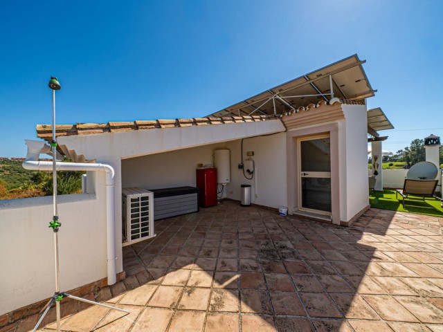 Villa con 4 Dormitorios  en Estepona