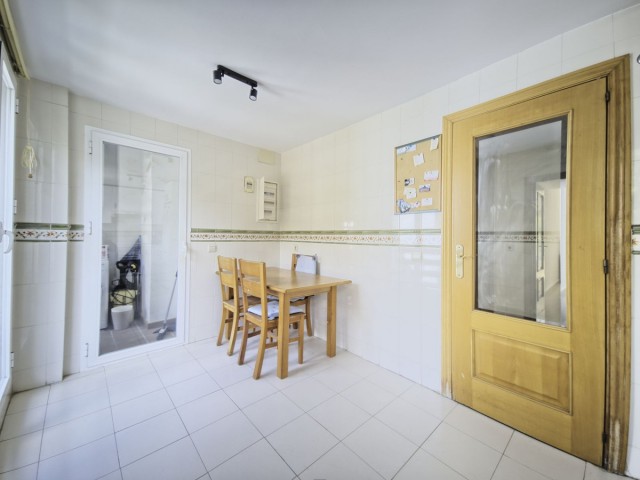 Apartamento con 3 Dormitorios  en Torrequebrada