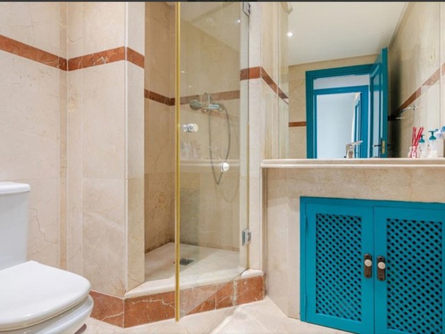 Apartamento con 3 Dormitorios  en Costalita